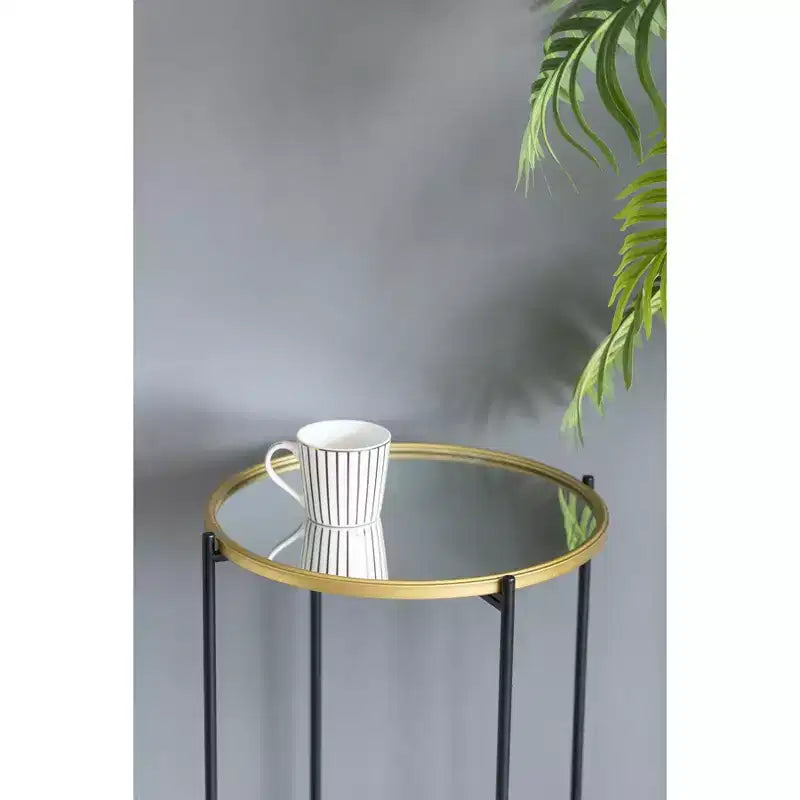 2er-Set Beistelltische aus goldfarbenem und schwarzem Eisen mit Glasplatte