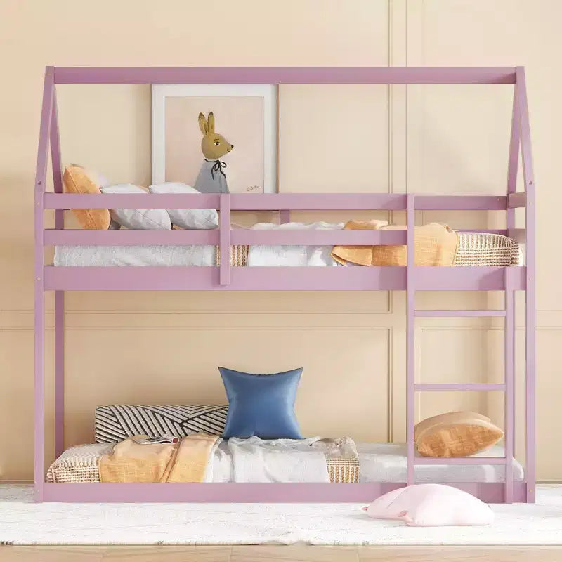 Etagenbett aus Kautschukholz in Hausform mit Leiter und Geländern, Twin-over-Twin, für Kinder