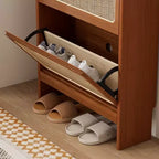 Walnuss-Rattan-Schuhschrank mit 3 Klappschubladen & Lochplatte, 65 Schmaler Eingangsschrank mit Kippschutz