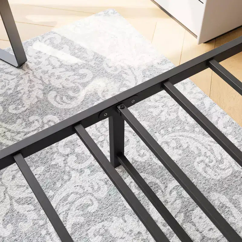 Metall-Plattformbettgestell Queen Size mit Kopfteil/Fußteil, Stauraum unter dem Bett, kein Boxspring erforderlich, Schwarz